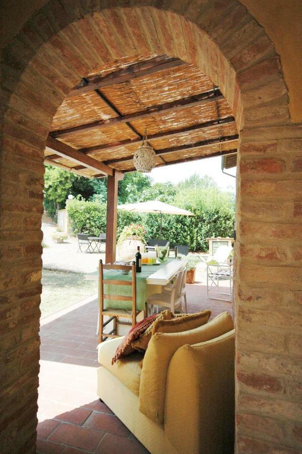 Agriturismo Le Querce Палая Экстерьер фото