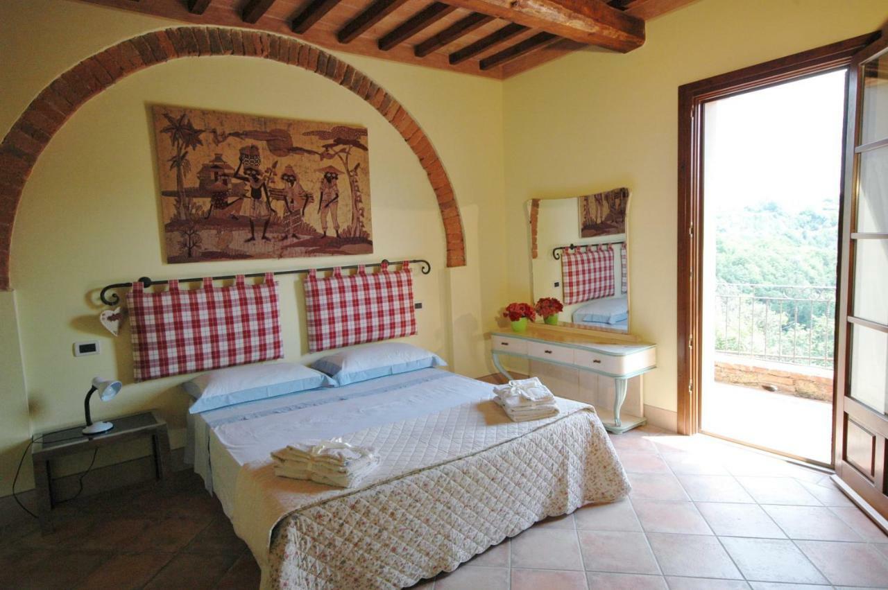 Agriturismo Le Querce Палая Экстерьер фото